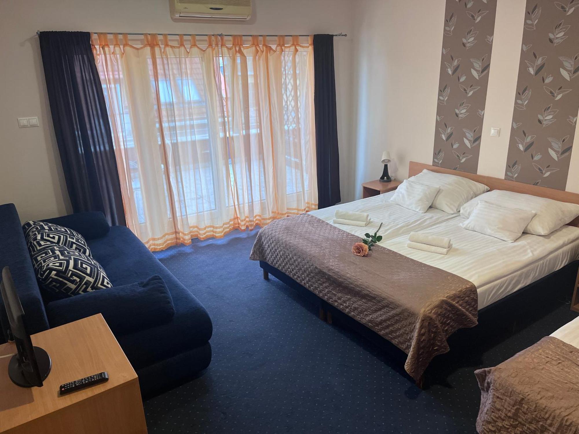 Hotel Rose City บูดาเปสต์ ภายนอก รูปภาพ